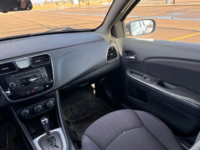 2013 Chrysler 200 Touring