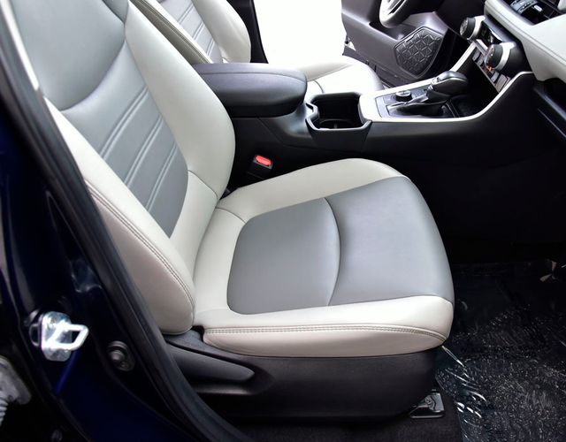 2023 Toyota RAV4 XLE Premium - Photo 13
