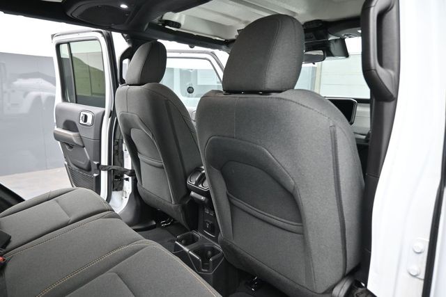 Used 2025 Jeep Wrangler SUV