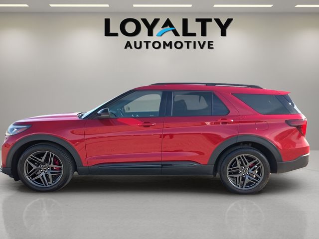 Used 2025 Ford Explorer SUV