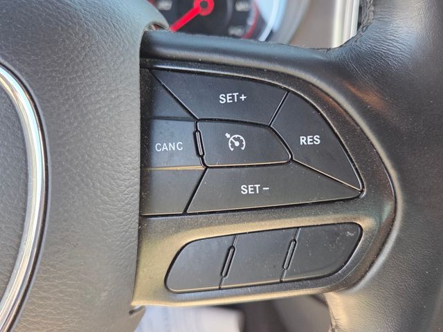 Used 2023 Gray Dodge SXT image 23