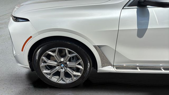 Used 2026 White BMW xDrive40i image 39