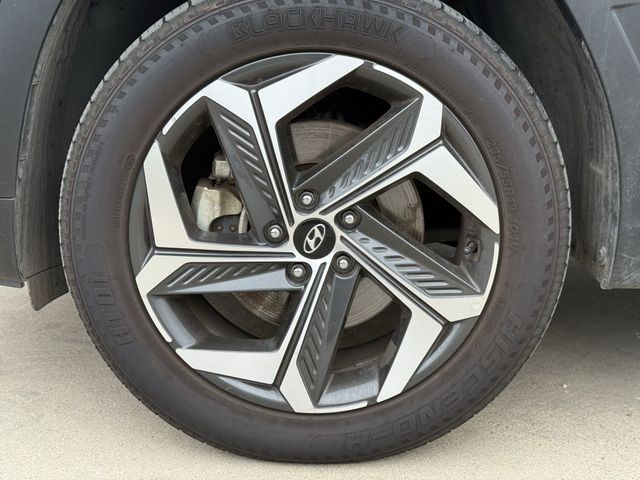 2024 Hyundai Tucson Limited Gray at Classic Elite Chevrolet Sugar Land