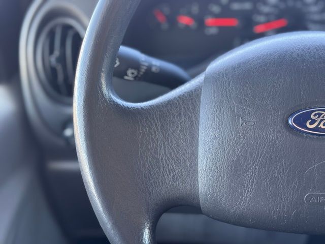 2008 Ford E-450 Cutaway 