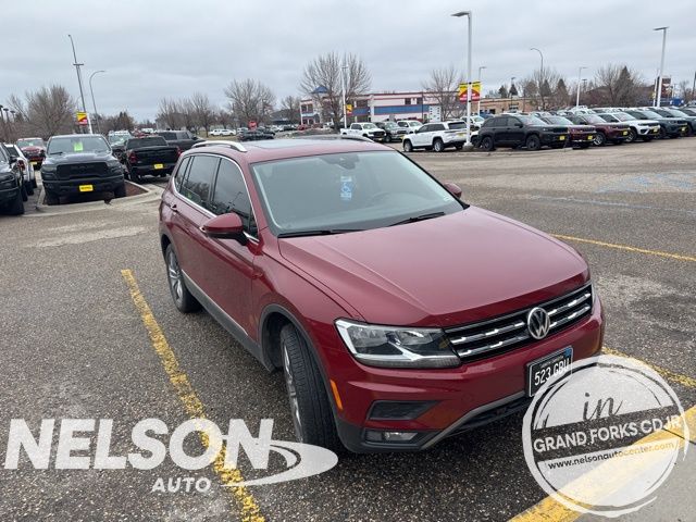 Cardinal Red Metallic 2020 Volkswagen Tiguan SEL 4Motion SUV / Crossover All-Wheel Drive 8-Speed Automatic