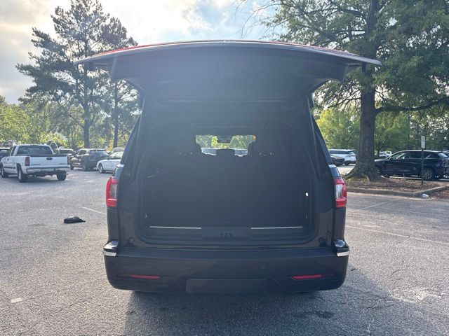 Used 2021 Black Lincoln Reserve image 20