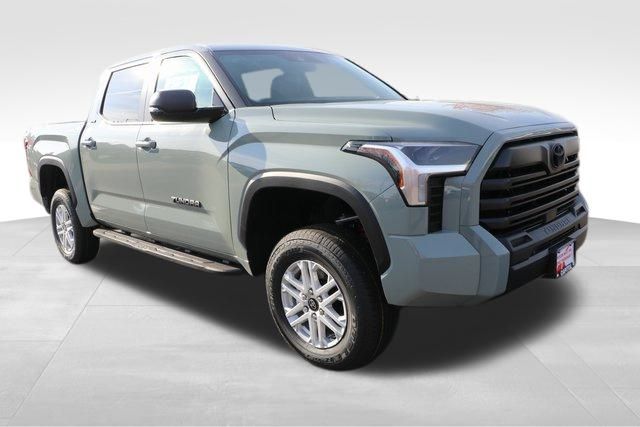 2025 Toyota Tundra SR5 16