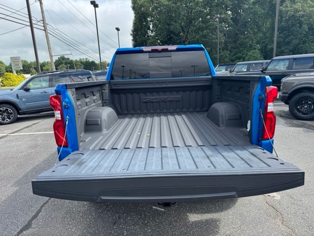 Used 2022 Blue Chevrolet ZR2 image 7