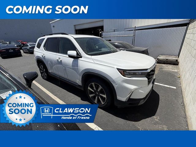 2023 Honda Pilot Elite AWD's photo