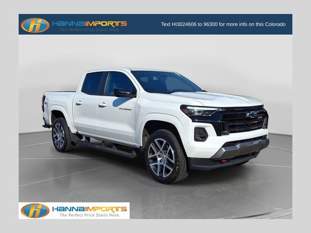 Summit White 2024 Chevrolet Colorado Pickup Truck Four-Wheel Drive 8-Speed Automatic