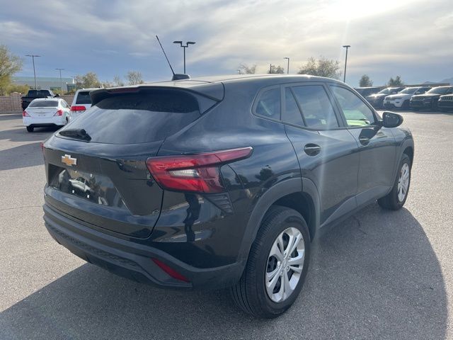 2024 Chevrolet Trax LS 4