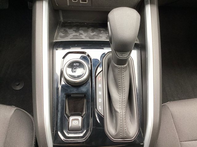 Used Car 2023 Chevrolet Colorado  Trail Boss For Sale Under $40,000 In San Antonio, Texas