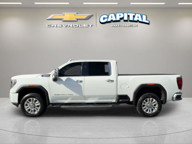 Used 2022 White GMC Denali image 2