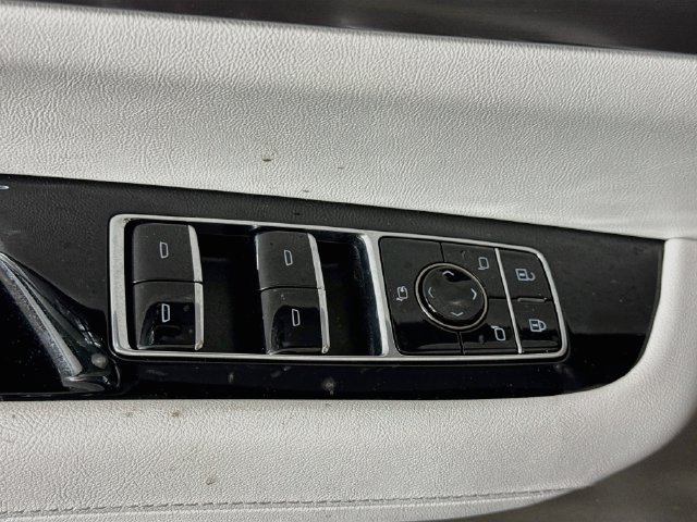 New 2027 Cadillac VISTIQ SUV