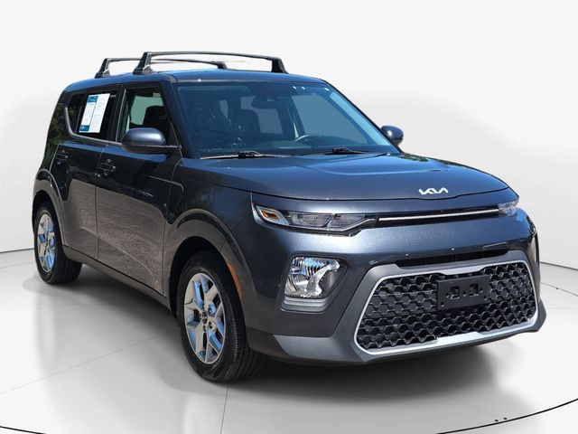 Gravity Gray 2022 Kia Soul SUV / Crossover Front-Wheel Drive Continuously Variable Transmission