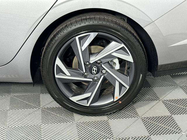 Used 2025 Hyundai Elantra Hybrid For Sale in Indianapolis, IN