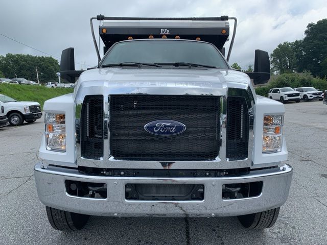 2025 Ford F-750SD Base 8