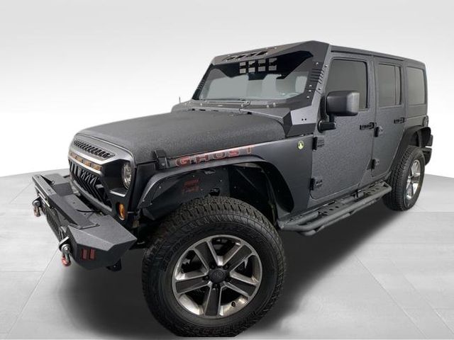 2013 Jeep Wrangler Unlimited Sahara 2