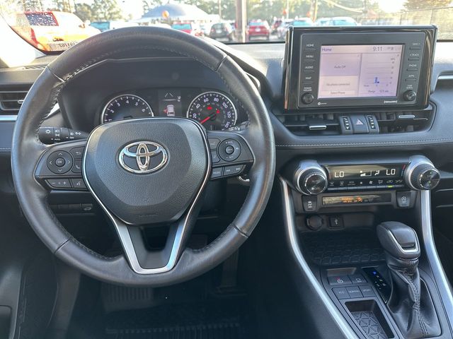 2022 Toyota RAV4 XLE Premium 7