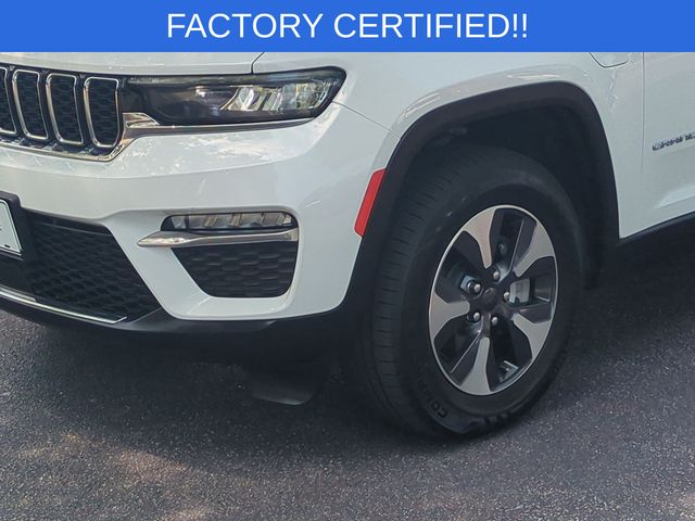 Used 2024 White Jeep 4xe image 9