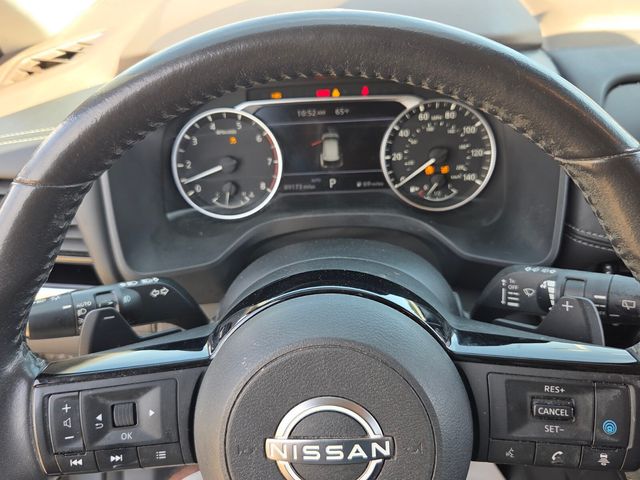 Used 2022 Gray Nissan SL image 21