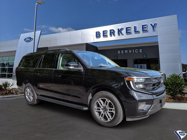 Black Metallic 2025 Ford Expedition SUV / Crossover 4X2 Automatic