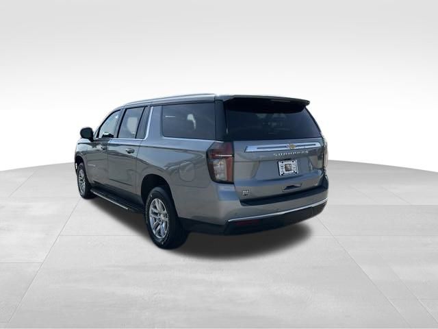 2023 Chevrolet Suburban LT 5