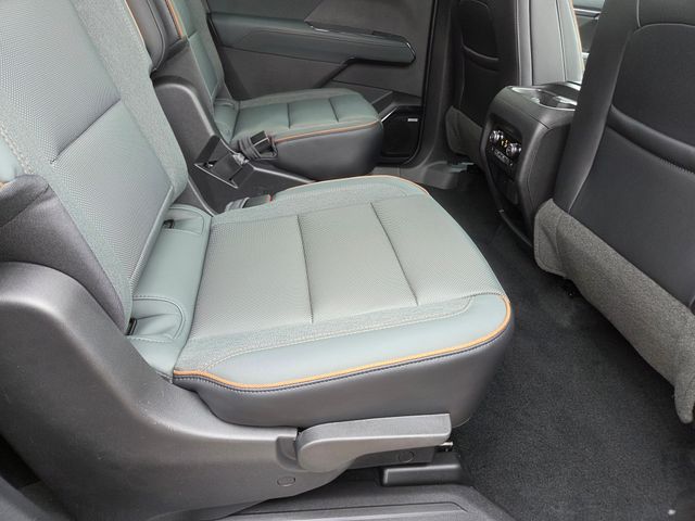 2026 GMC Acadia AT4 AWD