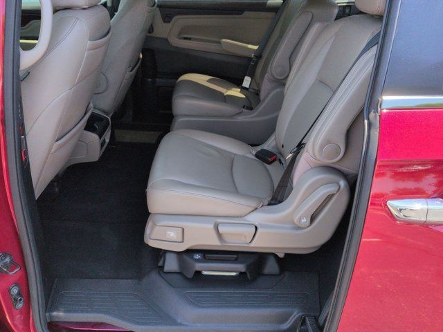 Used 2023 Honda Odyssey Van