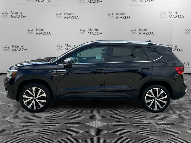 Used 2024  Volkswagen 1.5T SE image 2