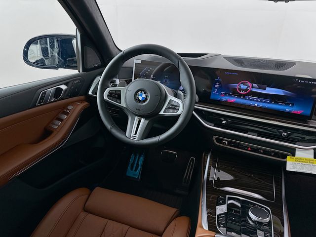 2025 BMW X7 M60i 24