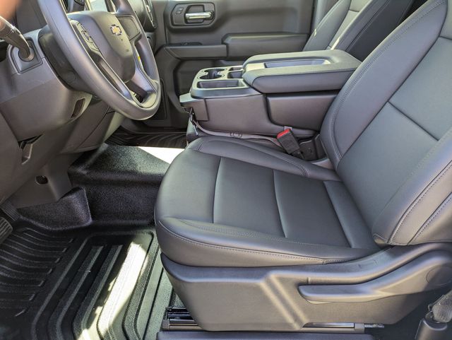 2025 Chevrolet Silverado 1500 WT photo