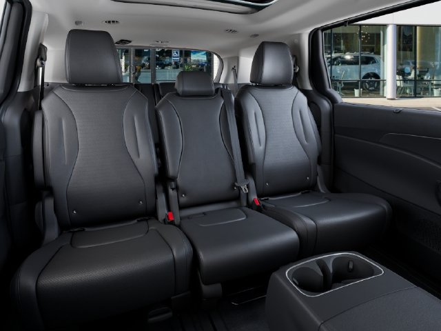 New 2027 Kia Carnival MPV Hybrid Van