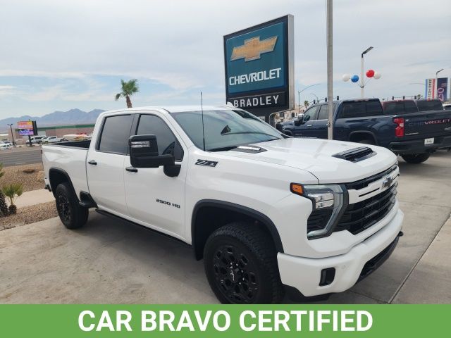 Summit White 2024 Chevrolet Silverado 2500HD Pickup Truck Four-Wheel Drive Automatic