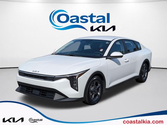 2025 Kia K4 LXS FWD