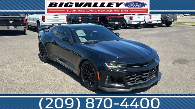 Black 2018 Chevrolet Camaro Coupe Rear-Wheel Drive 8-Speed Automatic