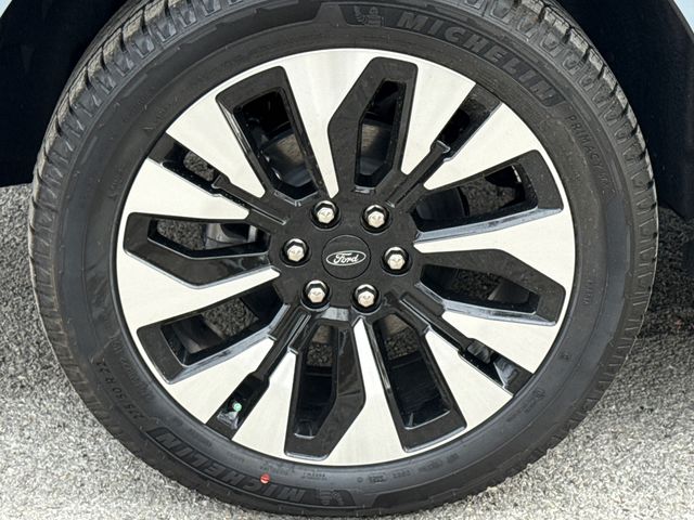 New 2025 Gray Ford Platinum image 9