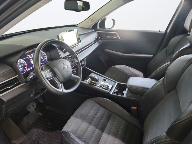 Used 2024 Mitsubishi Outlander SUV