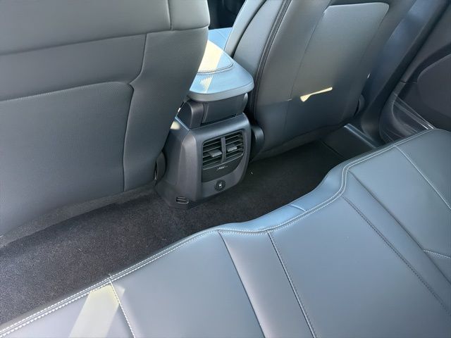 New 2026 Gray Ford Select image 9