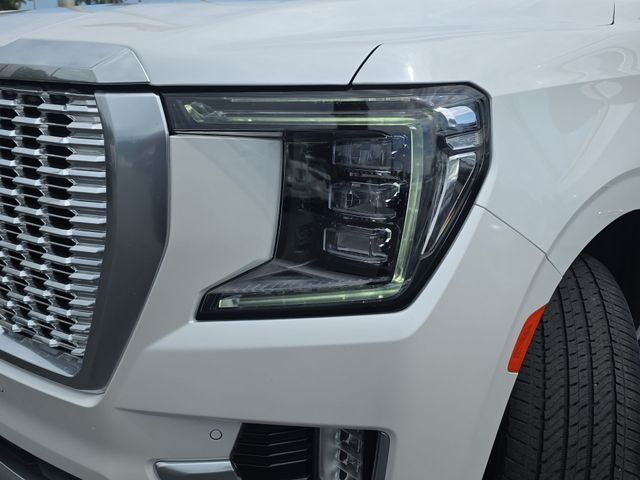 Used 2024 White GMC Denali image 34