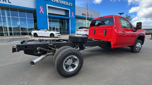 2024 GMC Sierra 3500HD SLE 2