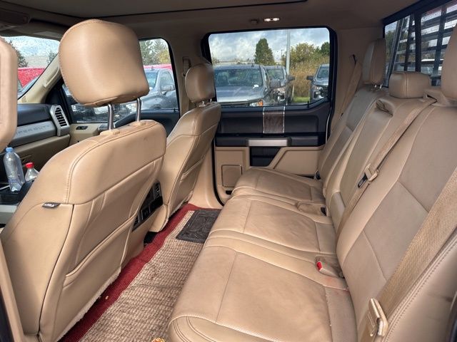 2017 Ford F-350SD Lariat photo