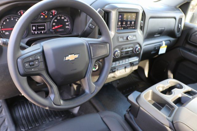 2024 Chevrolet Silverado 3500HD Work Truck 3