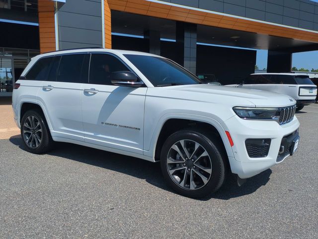 Bright White Clearcoat 2023 Jeep Grand Cherokee SUV / Crossover Four-Wheel Drive 8-Speed Automatic