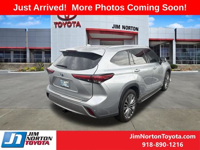 Used 2020 Toyota Highlander Hybrid SUV