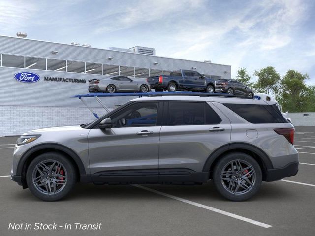 2025 Ford Explorer ST-Line 4