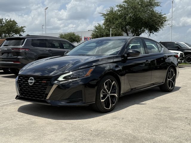 2025 Nissan Altima 2.5 SR Black at South Houston Nissan