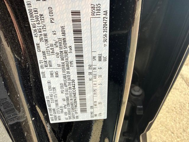 2022 Black Metallic Ford Super Duty F-250 SRW XLT 4X4 Truck