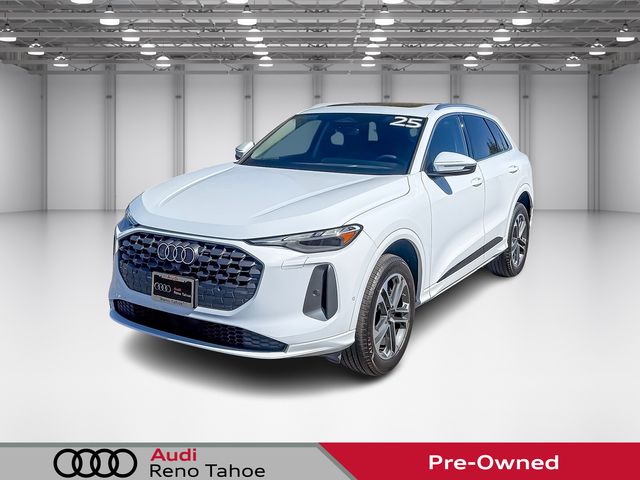 White 2025 Audi Q5 quattro Premium 40 TFSI SUV / Crossover All-Wheel Drive 7-Speed Automatic