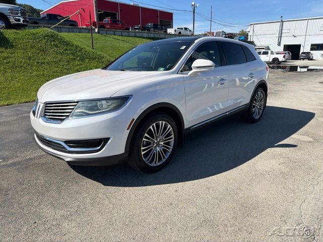 White Platinum Clearcoat Metallic 2017 Lincoln MKX SUV / Crossover All-Wheel Drive 6-Speed Automatic